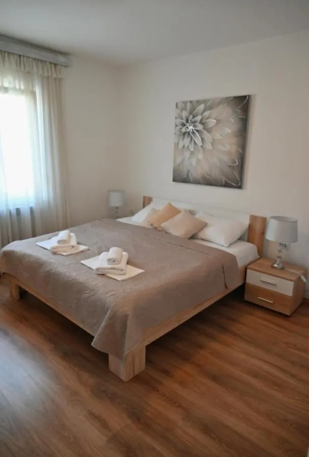 Apartman Ariana Selce 0*,